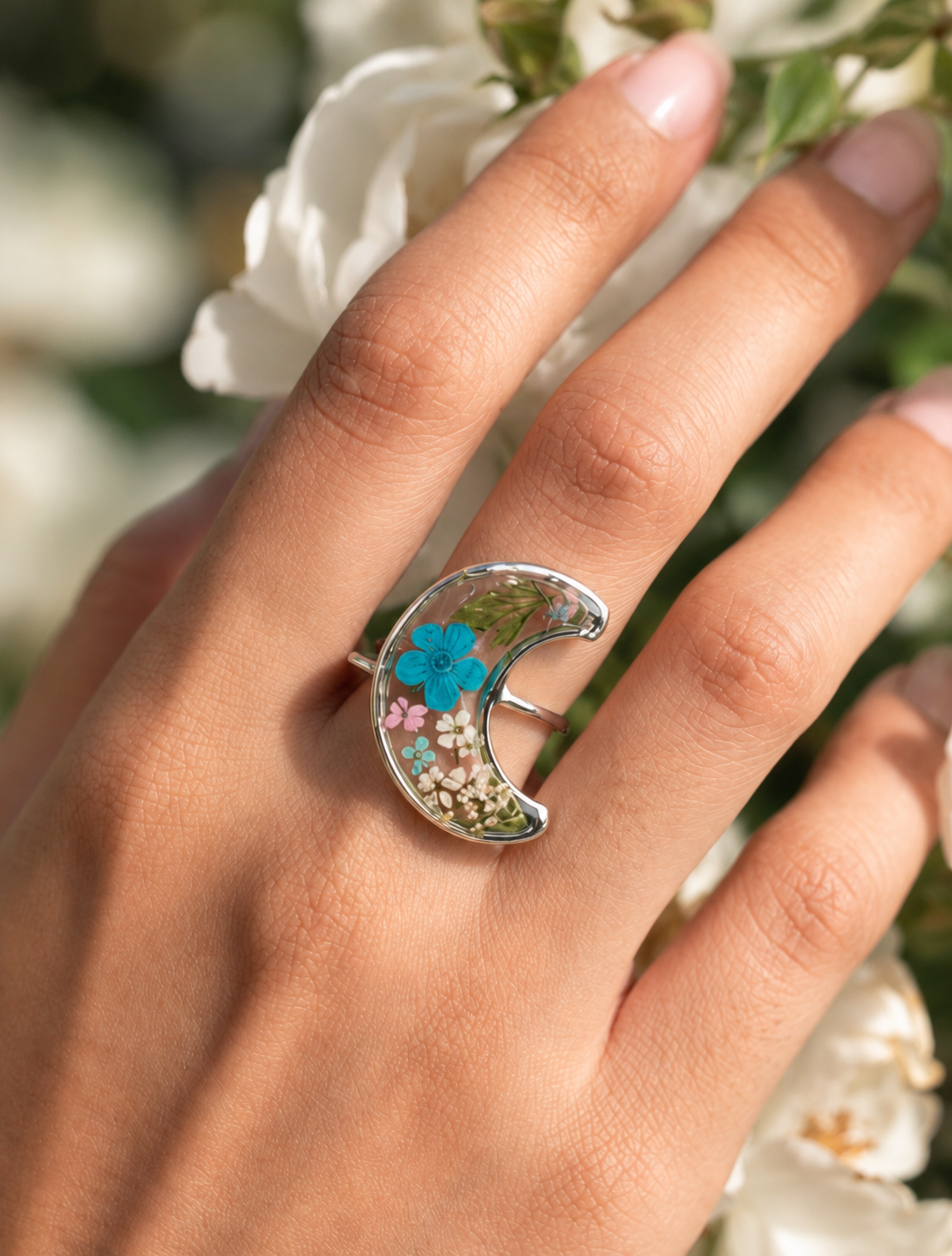 Crescent nora ring