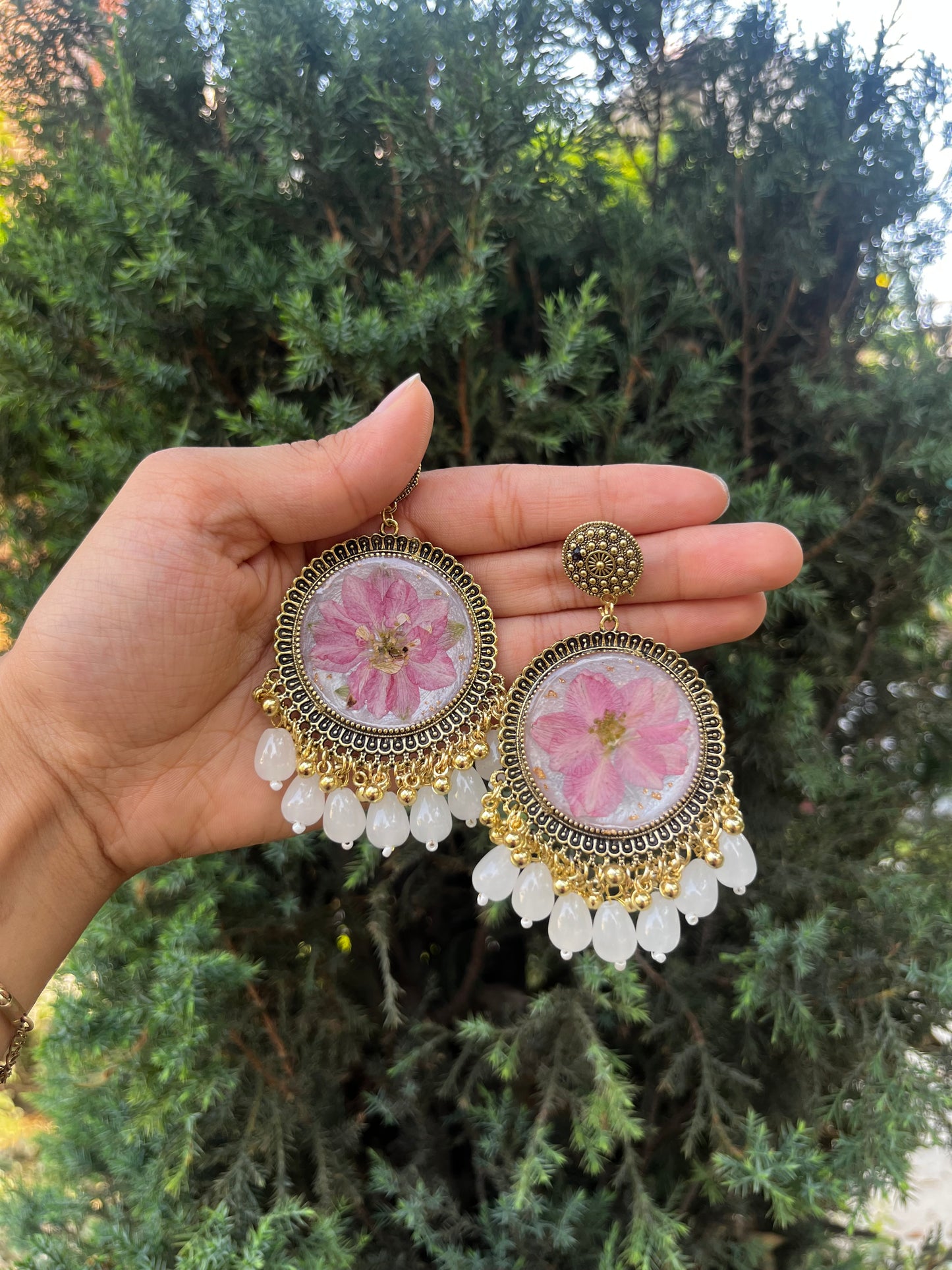 Golden larkspur jhumka