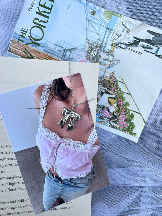 Aesthetic bow necklace