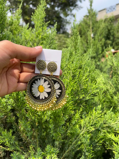 Golden daisy jhumka